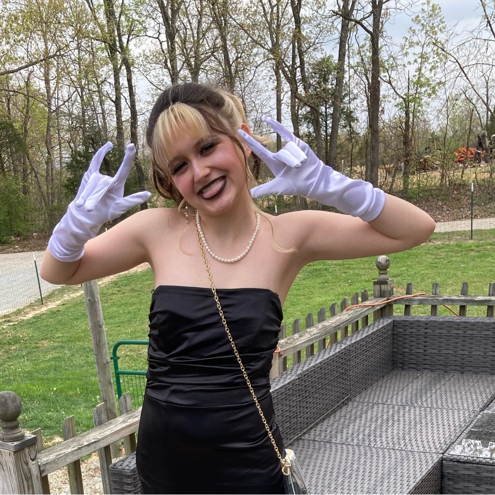 Meet your Posher, Hailey